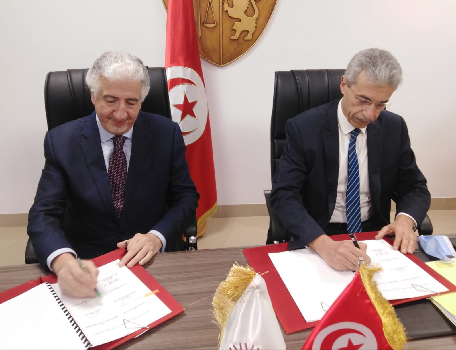 التوقيع على برنامج عمل لسنتي 2022-2023 بين تونس وبرنامج جسور التجارة العربية الإفريقية